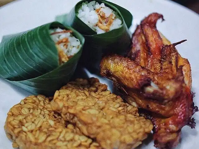 Gambar Makanan Nasi Uduk Ayam Goreng Zainal Fanani 9