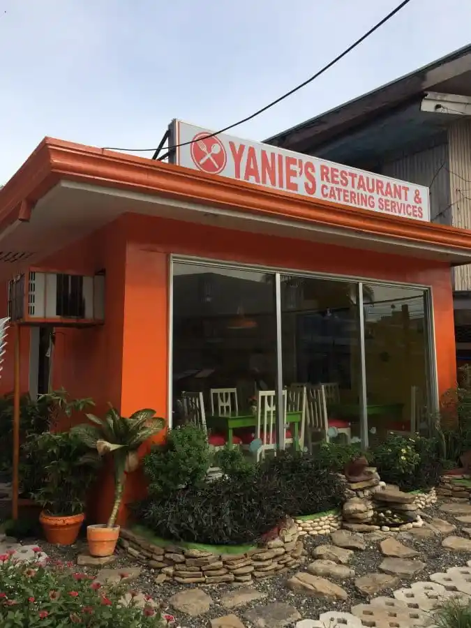 Yanie's Restaurant