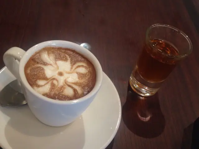 Gambar Makanan Warung Koffie Batavia 5
