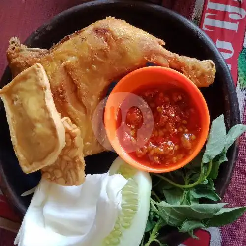 Gambar Makanan Warung Bu Tiya Penyet Goreng & Bakar, Banjarmasin Timur 13