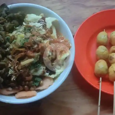 Gambar Makanan Bubur Ayam Ari Mega Kuningan 1