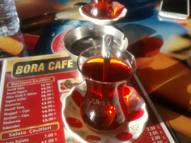 Bora Cafe'nin yemek ve ambiyans fotoğrafları 6