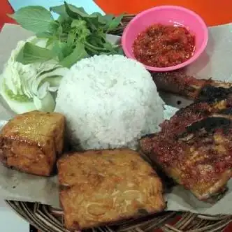 Gambar Makanan Ayam & Ikan Bakar Haidar, Kramat 7