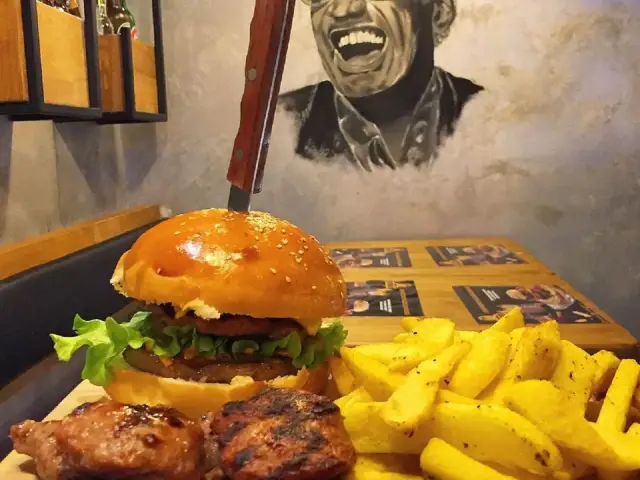 Jazz Ve Burger'nin yemek ve ambiyans fotoğrafları 1