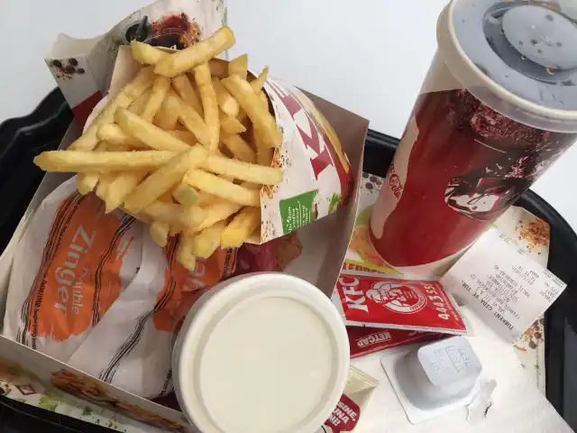KFC'nin yemek ve ambiyans fotoğrafları 17
