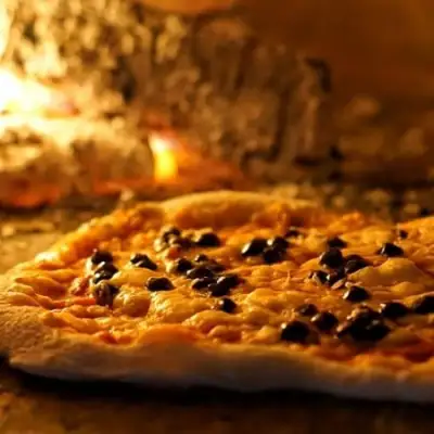 Pizza Kayu Kobong(Wood Fired Pizza)