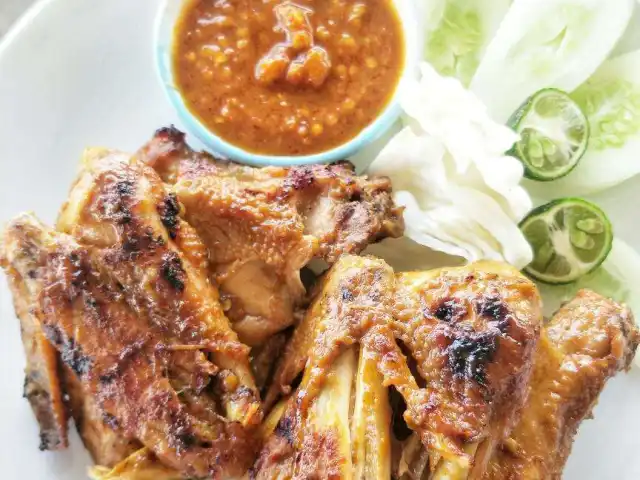 Gambar Makanan Ayam Bakar Chacha 6