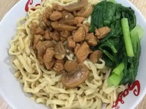 Mie Ayam Kribo dan Nasi Uduk ibu Taslim, Mayor Salim Batu Bara