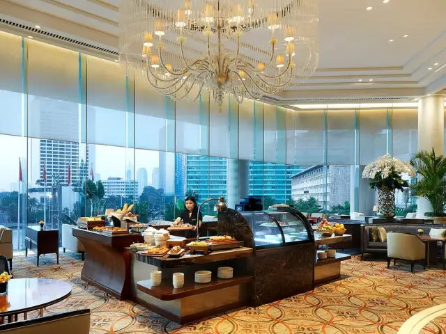 Gambar Makanan Fountain Lounge Grand Hyatt Jakarta 1