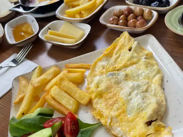 Asya Plus Cafe Restaurant'nin yemek ve ambiyans fotoğrafları 2