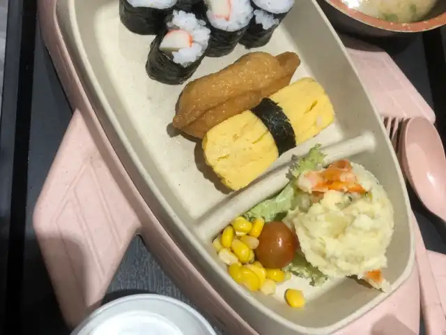Sushi Wafu Food Photo 5