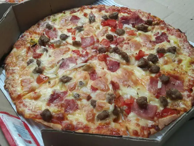 Gambar Makanan Domino's Pizza 13