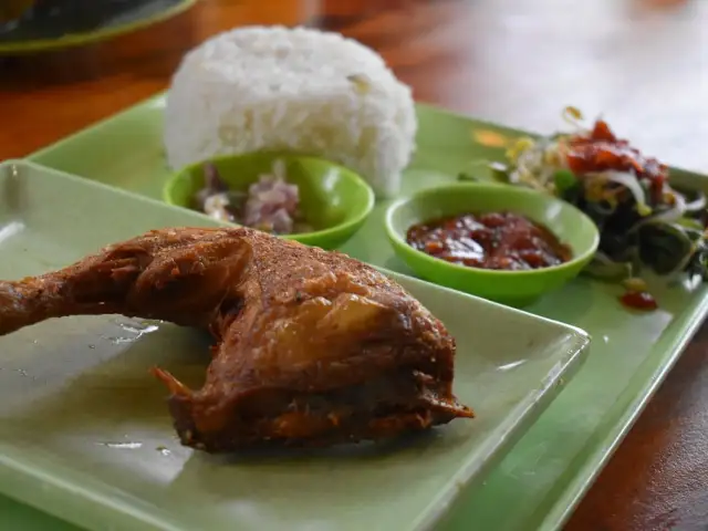 Gambar Makanan Warung Kintamani Mujair Nyat Nyat ubud 2