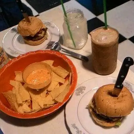 Whitehouse Burger Cafe Food Photo 8