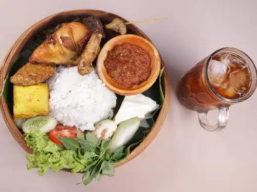 Tenda Makan Pak Kumis Antasari, Cipete Selatan