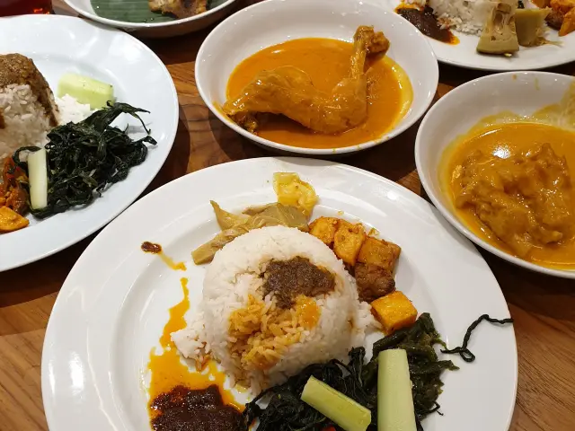 Gambar Makanan Padang Merdeka 5