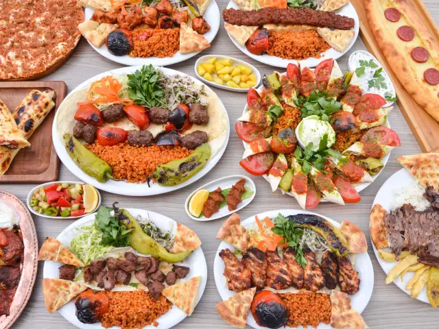 Gülcan Ekici Döner & Kebap & Pide'nin yemek ve ambiyans fotoğrafları 1