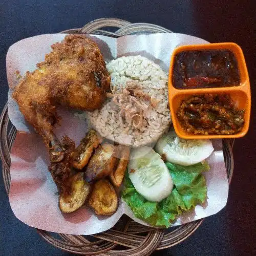 Gambar Makanan Ayam Penyet Batu Bara, Hasan Saleh 1