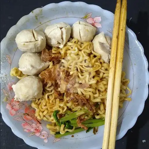 Gambar Makanan Indomie & Rujak Cingur Warung Tengah Sempurna, Rinjani Dalam 5 10