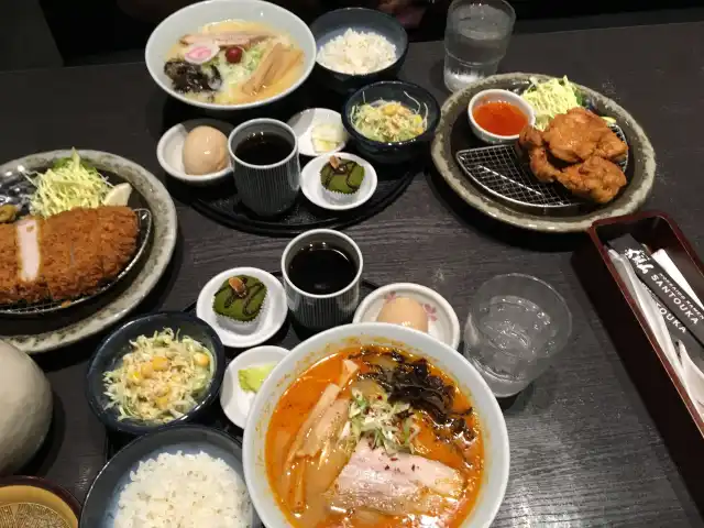 Hokkaido Ramen Santouka Food Photo 7