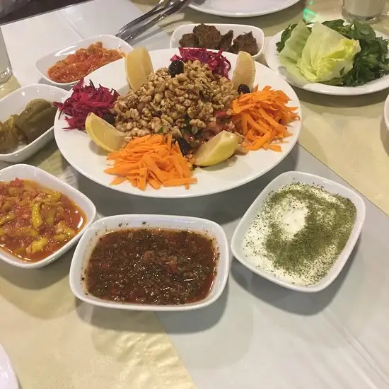 Neyzen Konya Mutfağı'nin yemek ve ambiyans fotoğrafları 1