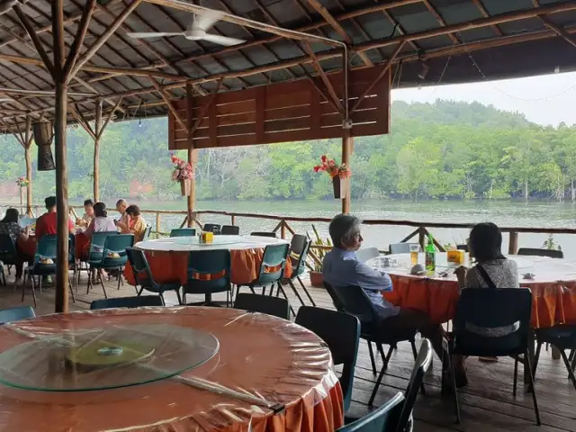 Gambar Makanan Kelong Mangrove Restaurant 18