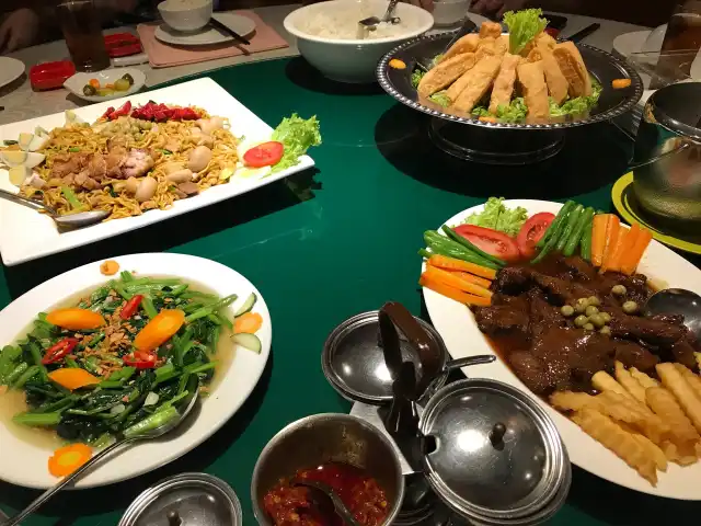 Gambar Makanan Paramount Restaurant 10