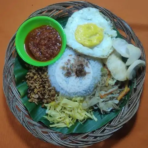 Gambar Makanan Warung Soto & Nasi Uduk Ye-Ye, Wonoselo 4