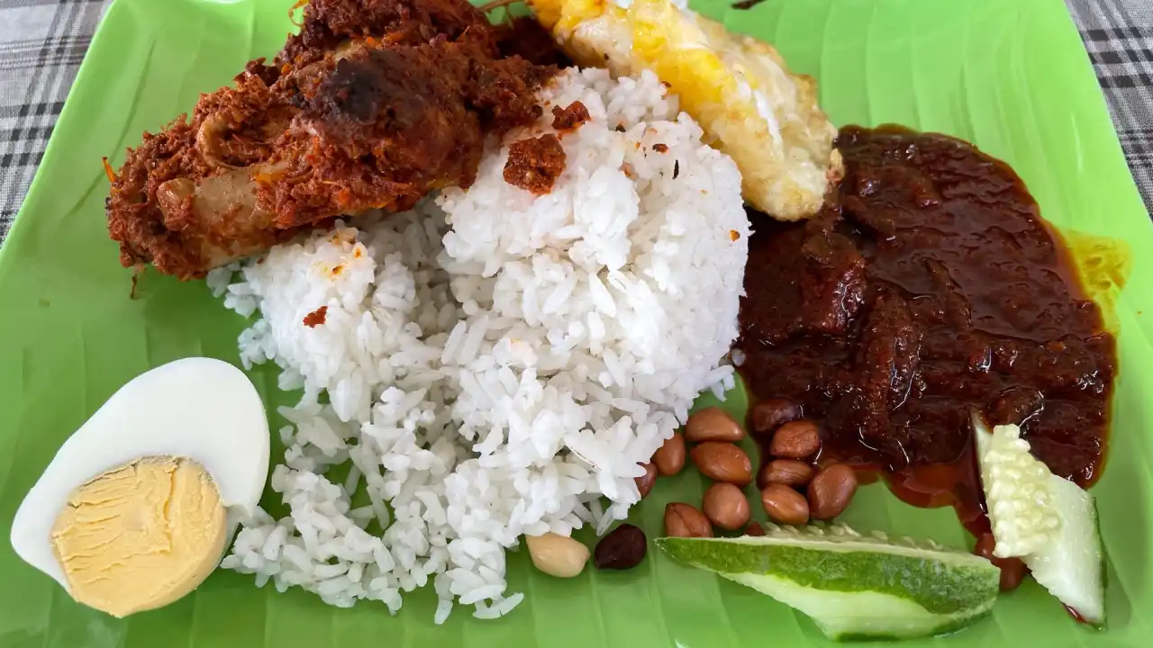 Mak Ngah Nasi Lemak Corner