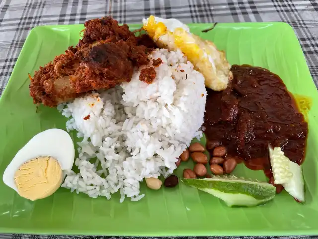 Mak Ngah Nasi Lemak Corner Food Photo 1