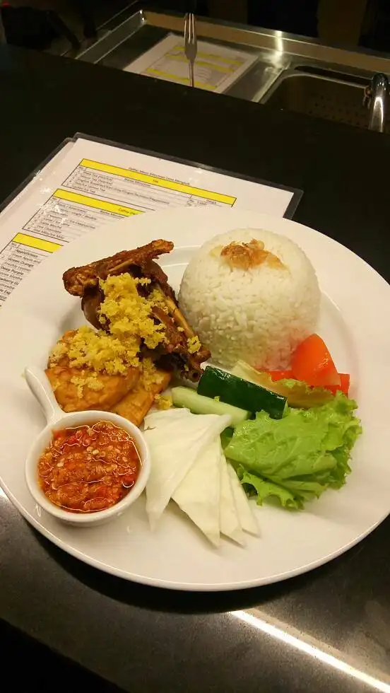 Gambar Makanan Lima Mangkok 9