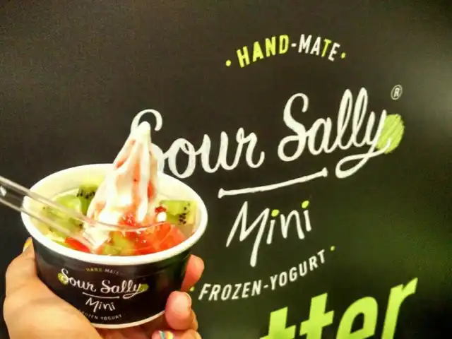 Gambar Makanan Sour Sally Mini 6