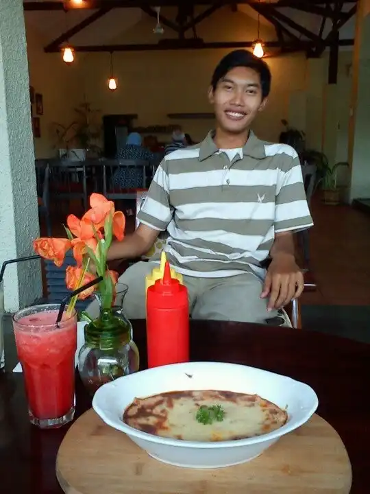 Gambar Makanan Massimo Pizzeria, jl. Sultan Agung no. 96, Semarang 5