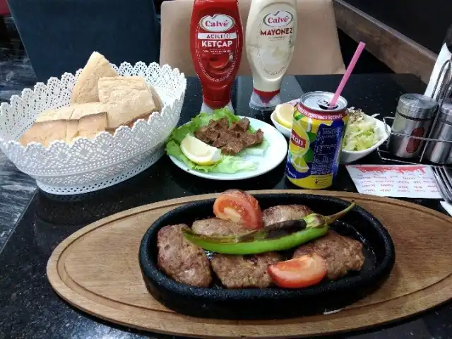 Akdogan Pastanesi'nin yemek ve ambiyans fotoğrafları 1