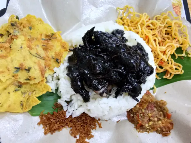 Gambar Makanan Nasi Cumi Hitam Madura Pak Kris 7