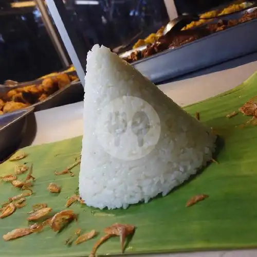 Gambar Makanan Bu Yuyun Nasi Kuning & Nasi Uduk, Banyuwangi 6