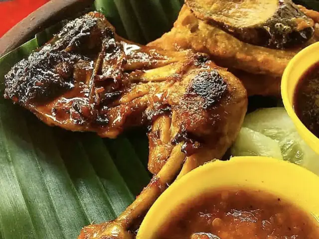 Gambar Makanan Ayam Penyet Joko Solo 17