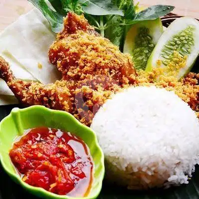 Gambar Makanan Ayam Kremes Dadi Makmur, Jatiwaringin Raya 2