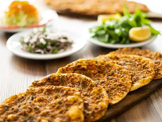 İksir Kebap Adana Ocakbaşı'nin yemek ve ambiyans fotoğrafları 3