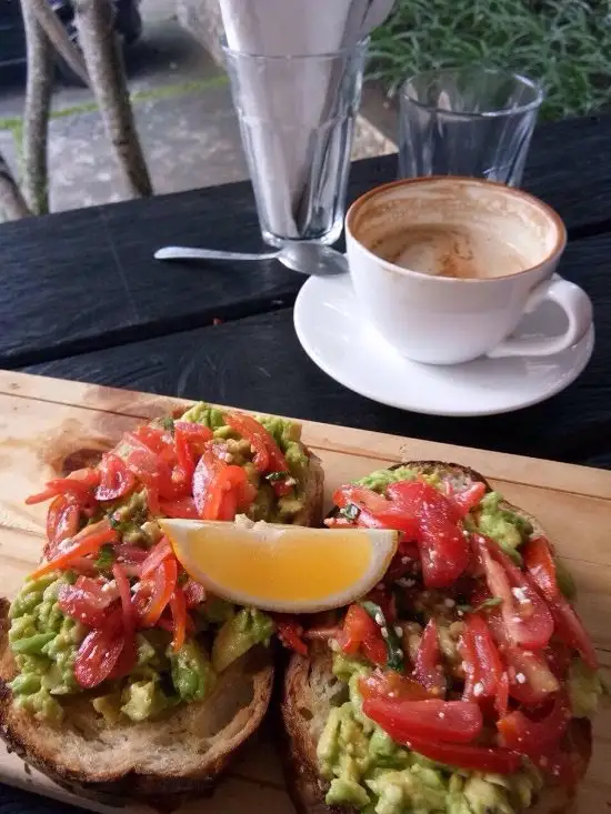 Gambar Makanan Monkey Cave Espresso Ubud 17