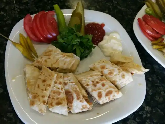 Abuşzade Döner & Kebap Salonu'nin yemek ve ambiyans fotoğrafları 18