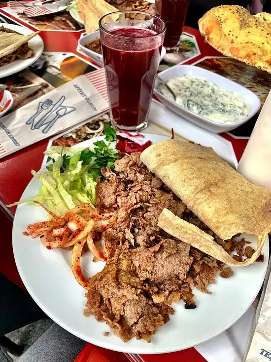 Ikram Doner Kebap'nin yemek ve ambiyans fotoğrafları 22