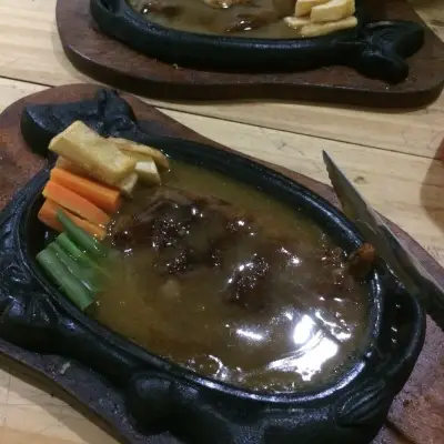 Leon Steak