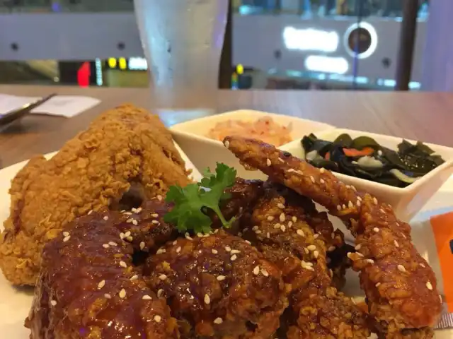 Pelicana Korean Fried Chicken Food Photo 6