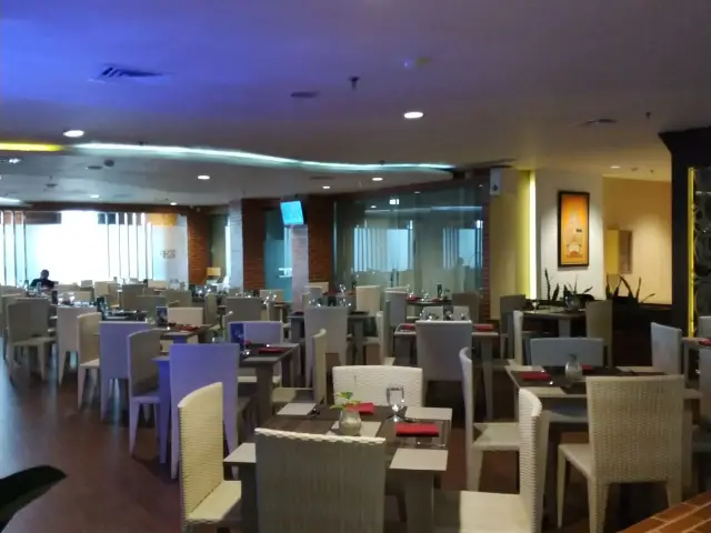 Gambar Makanan Kafe Anjani - Hotel Santika 2