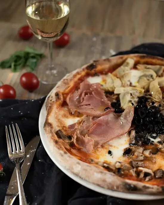 il Vicino Pizzeria'nin yemek ve ambiyans fotoğrafları 16