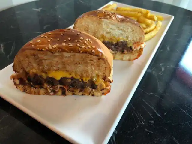 nişantaşı köfte & burger'nin yemek ve ambiyans fotoğrafları 3