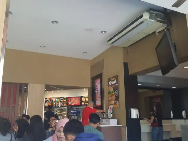 Gambar Makanan KFC Raya Darmo 5