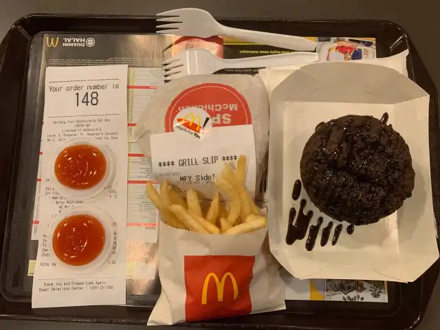 McDonald's & McCafè Food Photo 13