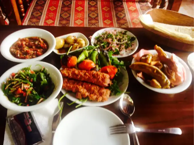 Efsane Prof. Sadık Usta'nin yemek ve ambiyans fotoğrafları 1